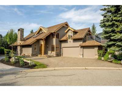 Home For Sale in Whistler, Canada