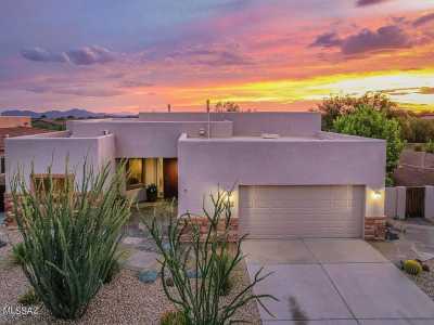 Home For Sale in Oro Valley, Arizona