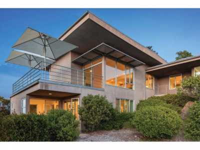 Home For Sale in Calabasas, California