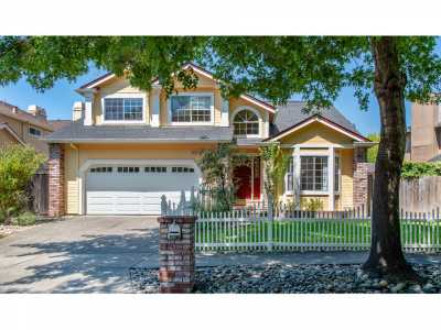 Home For Sale in Santa Rosa, California