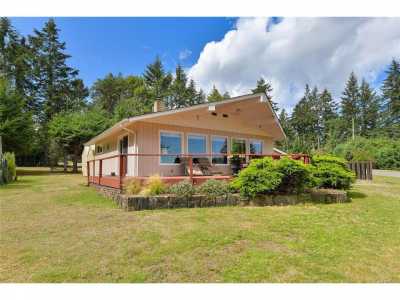 Home For Sale in Mayne Island, Canada