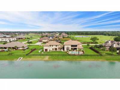 Home For Sale in Dickinson, Texas