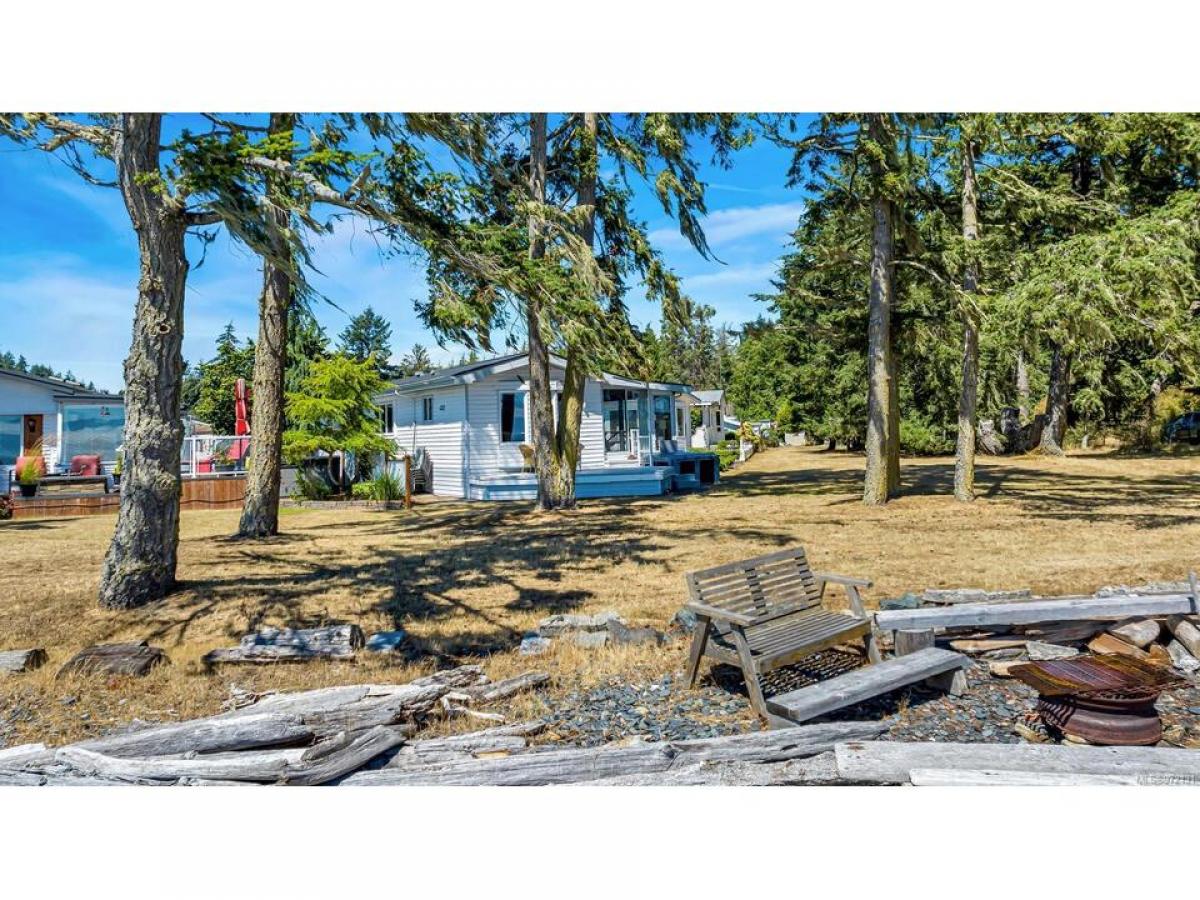 Picture of Mobile Home For Sale in Sooke, British Columbia, Canada