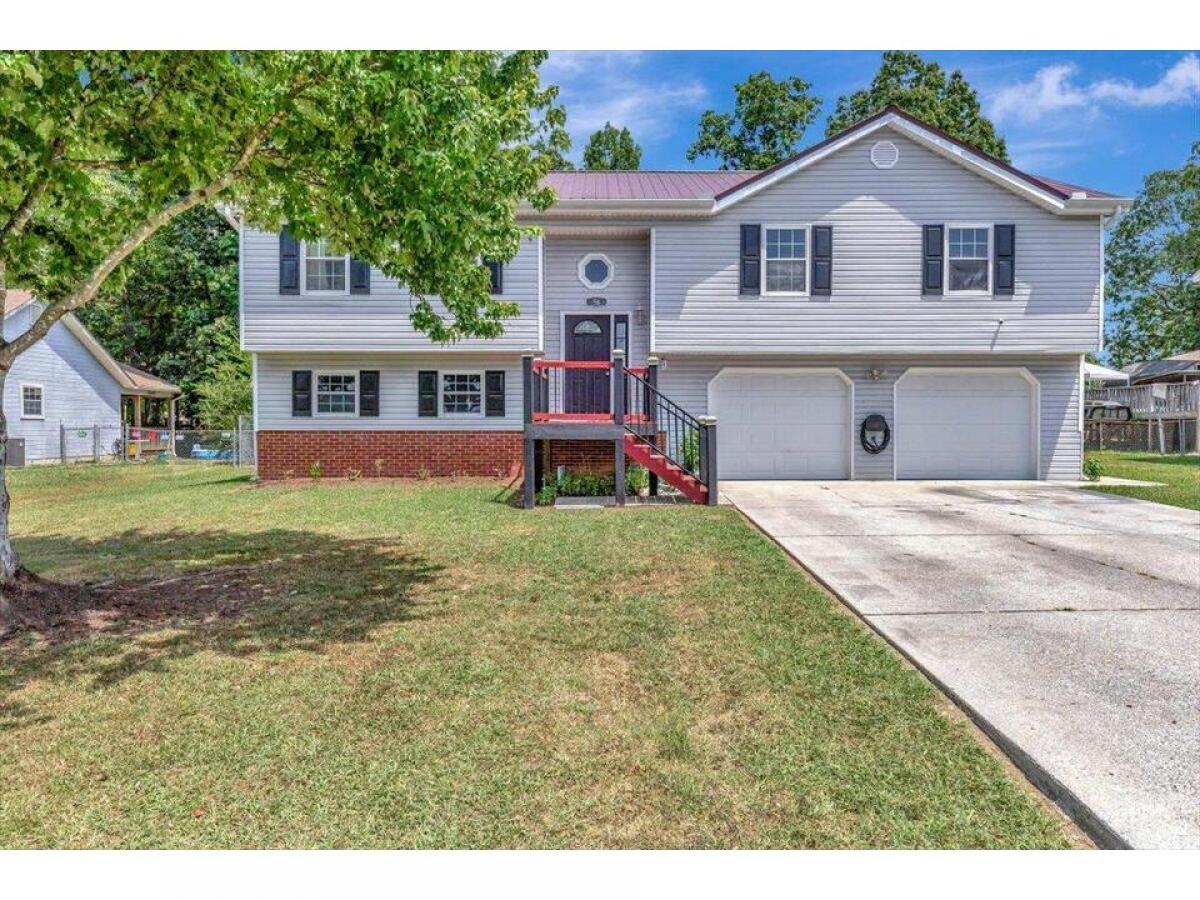 Picture of Home For Sale in Rossville, Georgia, United States