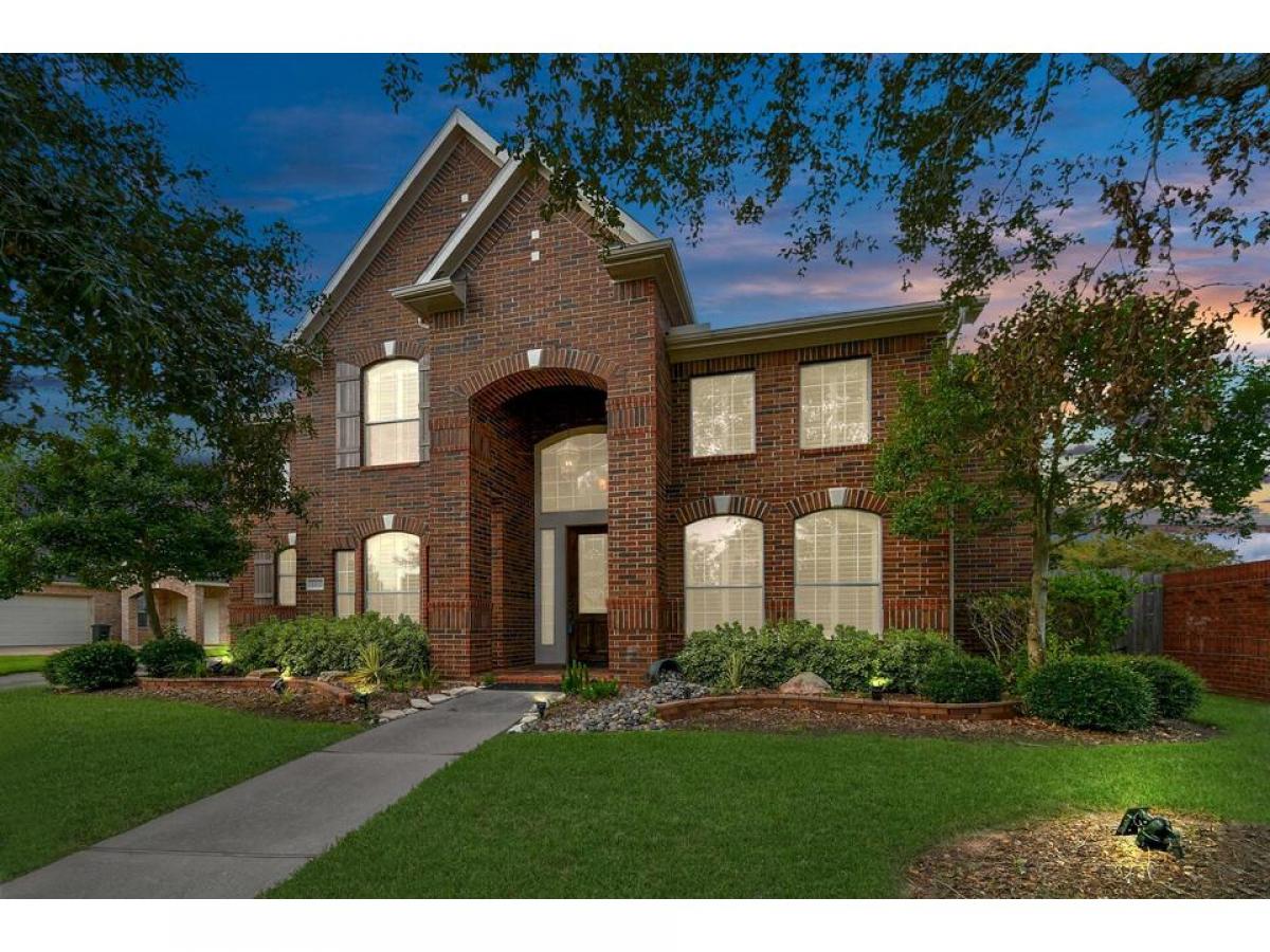 Picture of Home For Sale in Sugar Land, Texas, United States