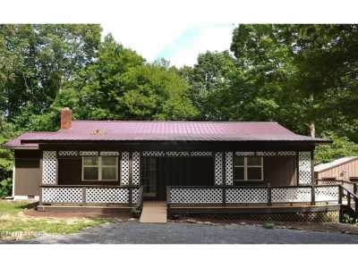 Home For Sale in Jamestown, Tennessee