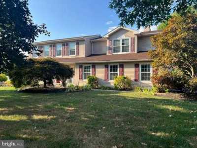 Home For Sale in Jamison, Pennsylvania