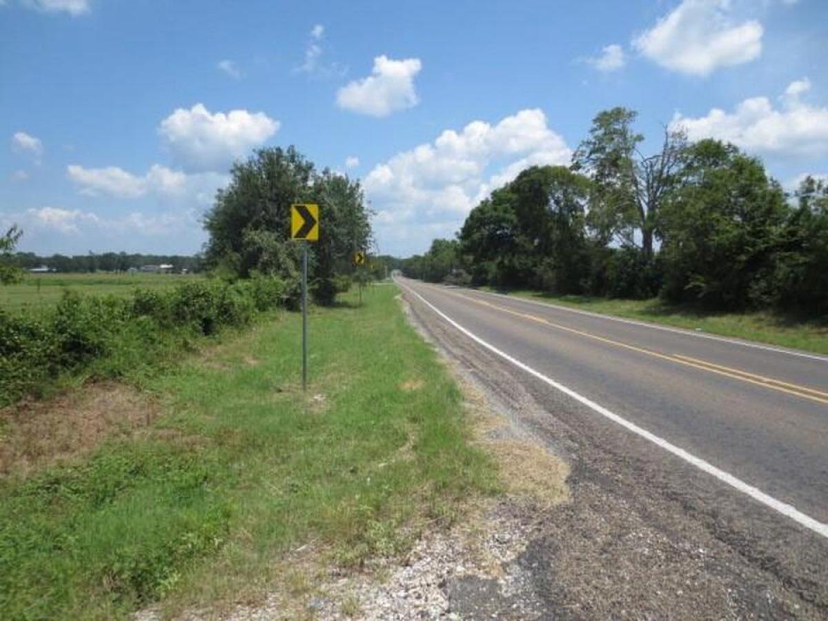 Picture of Home For Sale in Huntsville, Texas, United States