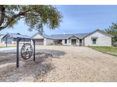 Home For Sale in Concan, Texas