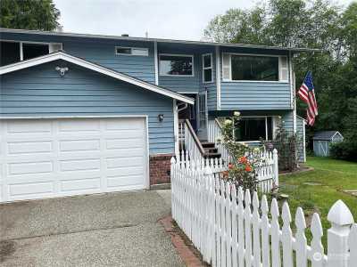 Home For Sale in Silverdale, Washington