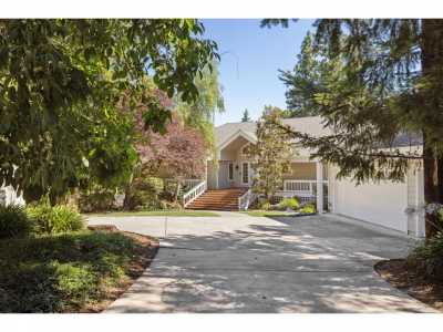 Home For Sale in Petaluma, California