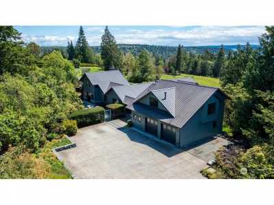 Home For Sale in Anacortes, Washington