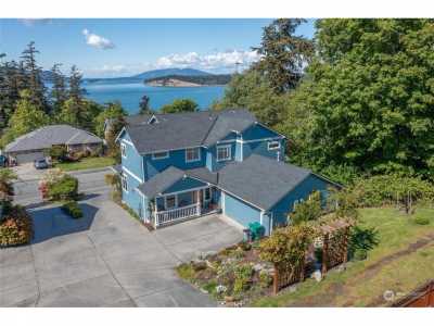 Home For Sale in Anacortes, Washington