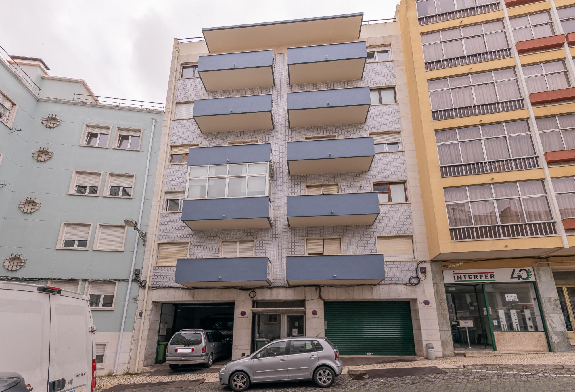 Picture of Apartment For Sale in Lisboa, Lisboa, Portugal