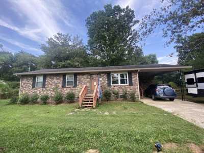 Home For Sale in Smithville, Tennessee