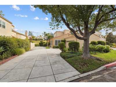 Home For Sale in Calabasas, California