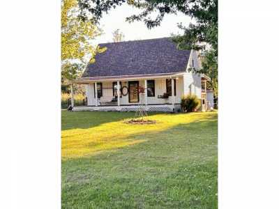 Home For Sale in Allons, Tennessee