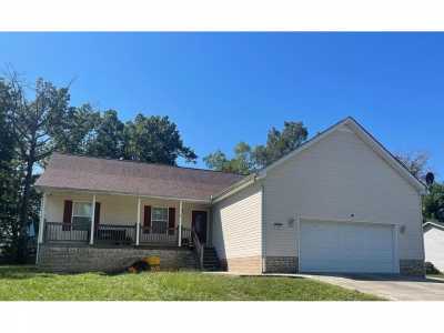 Home For Sale in Sparta, Tennessee