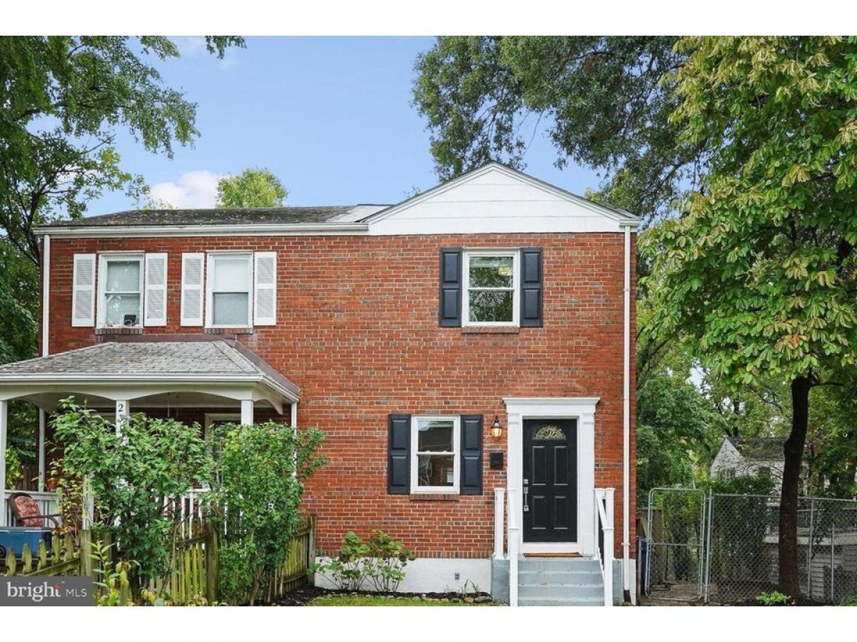 Picture of Home For Sale in Alexandria, Virginia, United States