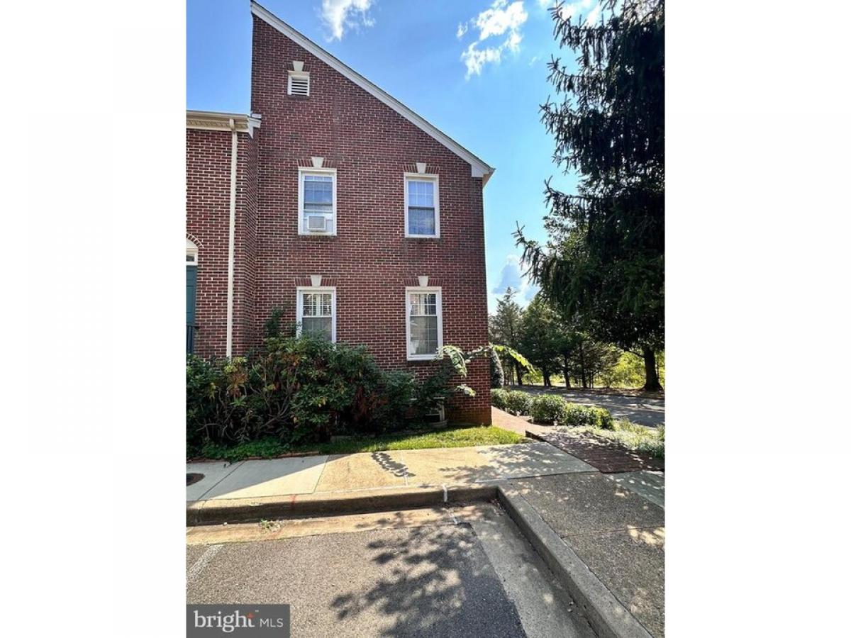 Picture of Home For Rent in Alexandria, Virginia, United States