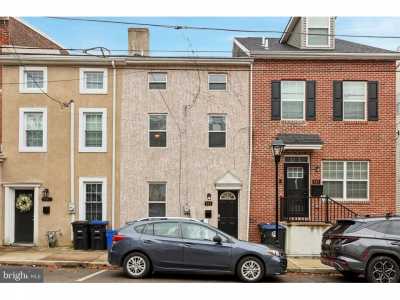 Home For Sale in Conshohocken, Pennsylvania