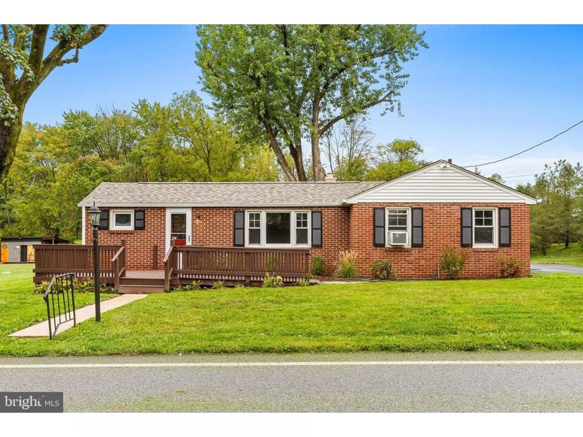 Picture of Home For Sale in Royersford, Pennsylvania, United States