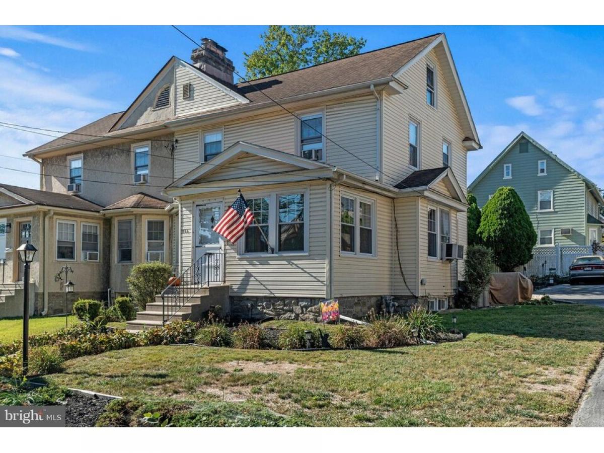 Picture of Home For Sale in Lansdowne, Pennsylvania, United States