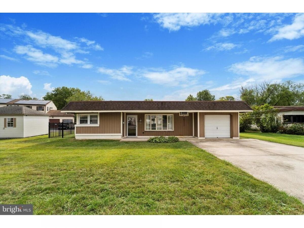 Picture of Home For Sale in Ridley Park, Pennsylvania, United States