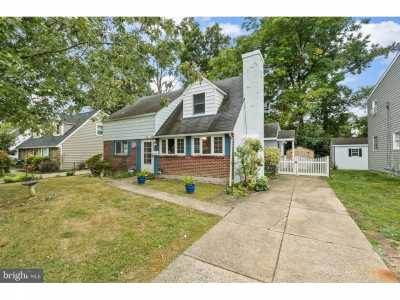 Home For Sale in Secane, Pennsylvania