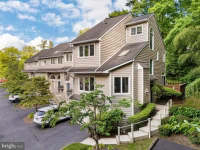 Home For Sale in Newtown Square, Pennsylvania