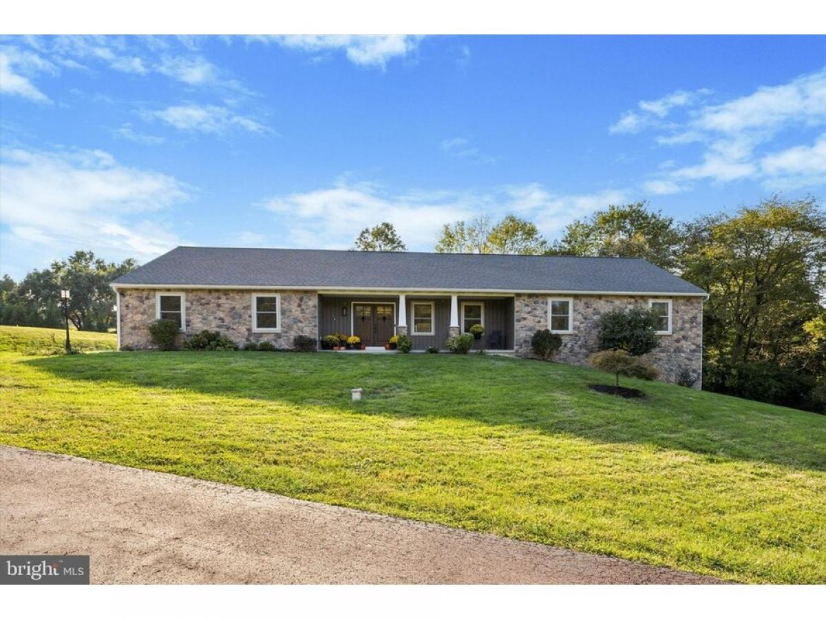 Picture of Home For Sale in Spring City, Pennsylvania, United States