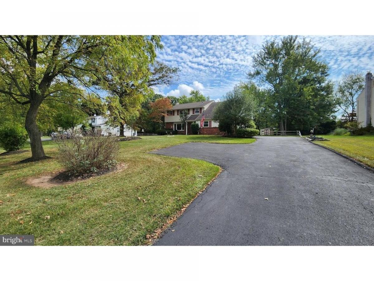 Picture of Home For Sale in Richboro, Pennsylvania, United States