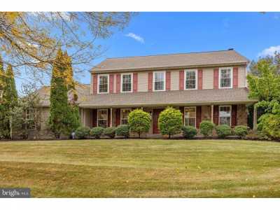 Home For Sale in Chalfont, Pennsylvania