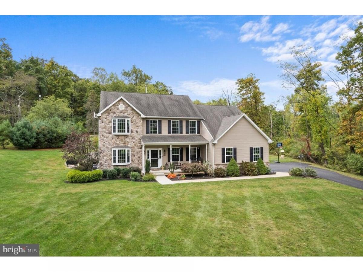 Picture of Home For Sale in Chalfont, Pennsylvania, United States