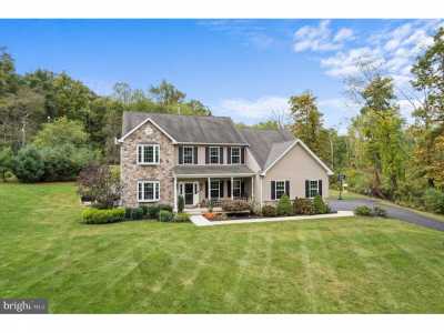 Home For Sale in Chalfont, Pennsylvania