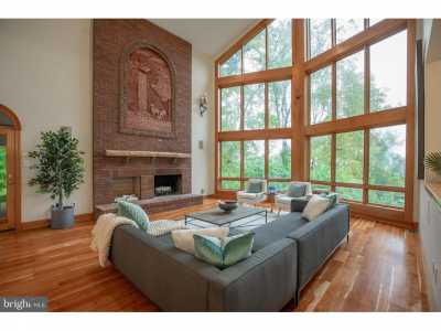 Home For Sale in Sellersville, Pennsylvania