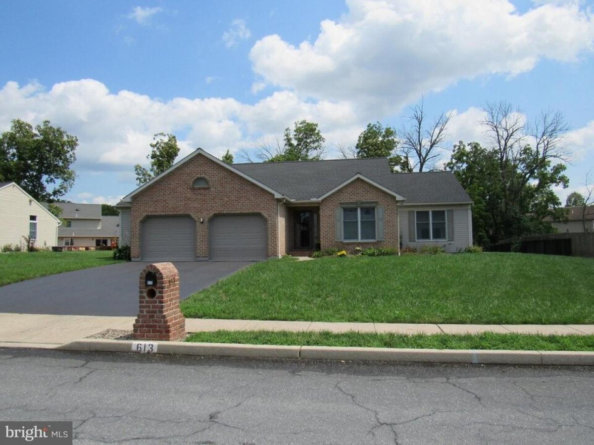 Picture of Home For Sale in Douglassville, Pennsylvania, United States