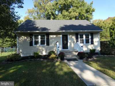 Home For Sale in Pennsville, New Jersey