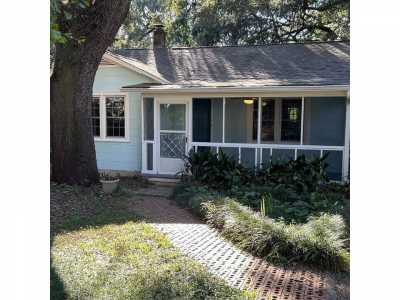 Home For Sale in Tallahassee, Florida