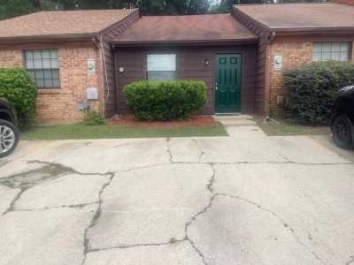 Home For Sale in Tallahassee, Florida