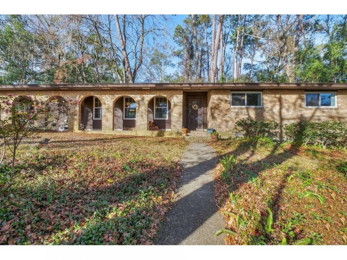 Picture of Home For Sale in Tallahassee, Florida, United States