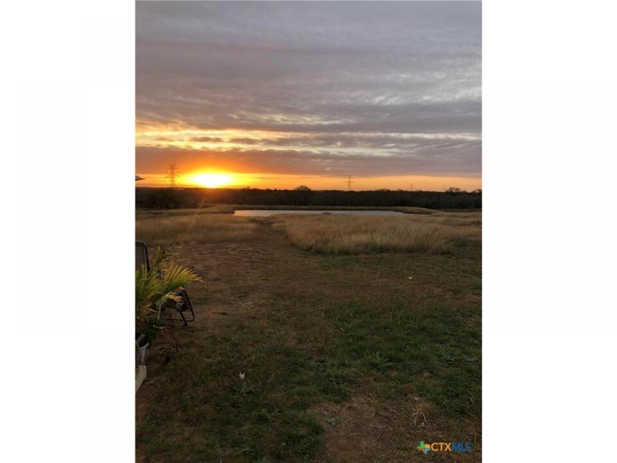 Picture of Residential Land For Sale in Seguin, Texas, United States