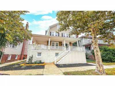 Home For Sale in Atlantic City, New Jersey