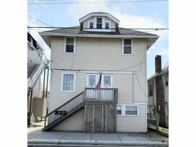 Home For Sale in Ventnor, New Jersey