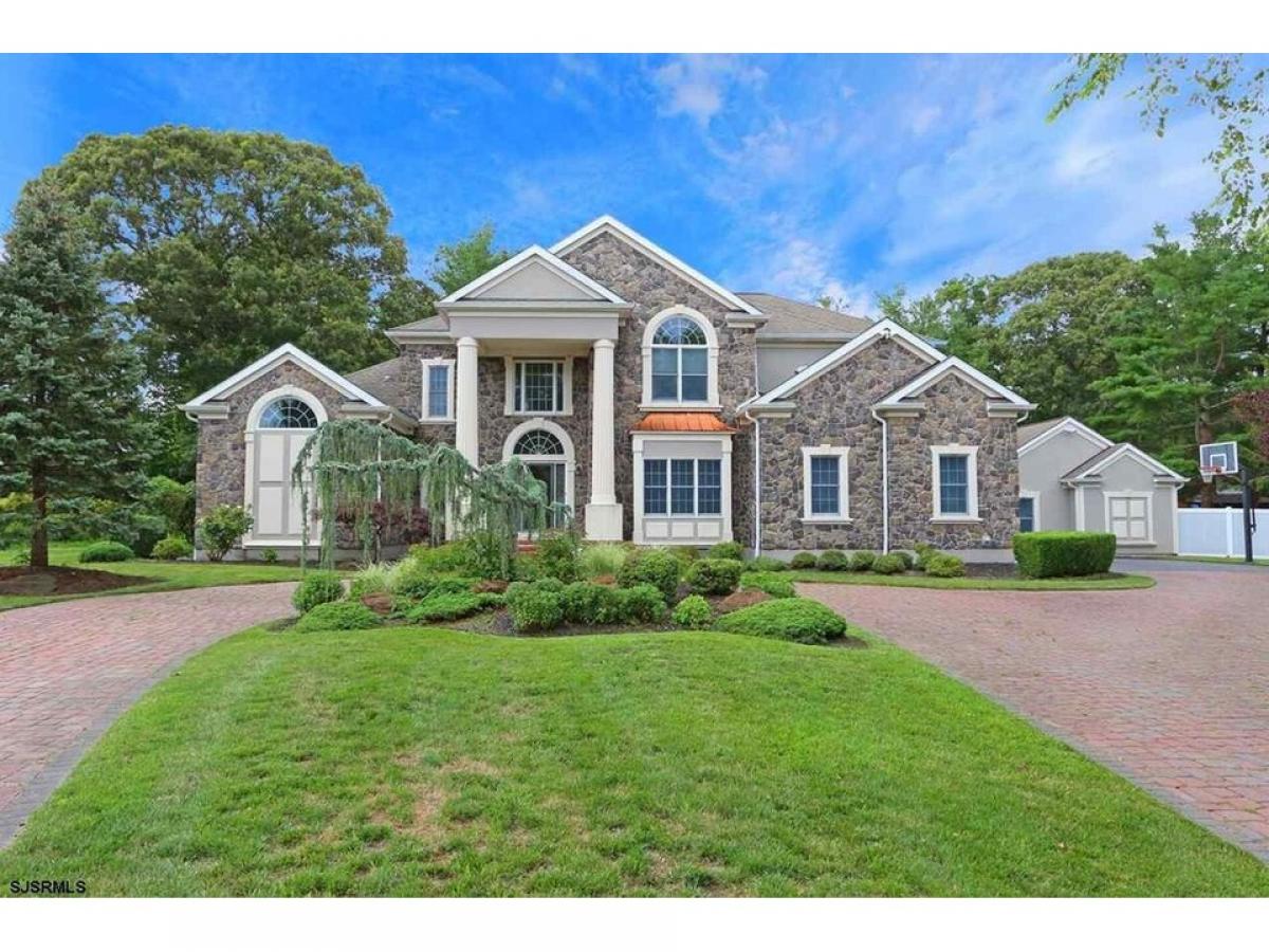 Picture of Home For Sale in Linwood, New Jersey, United States