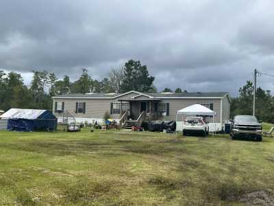 Home For Sale in Bryceville, Florida