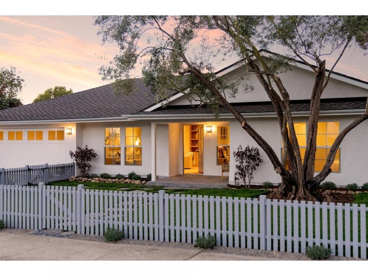 Picture of Home For Sale in Santa Barbara, California, United States