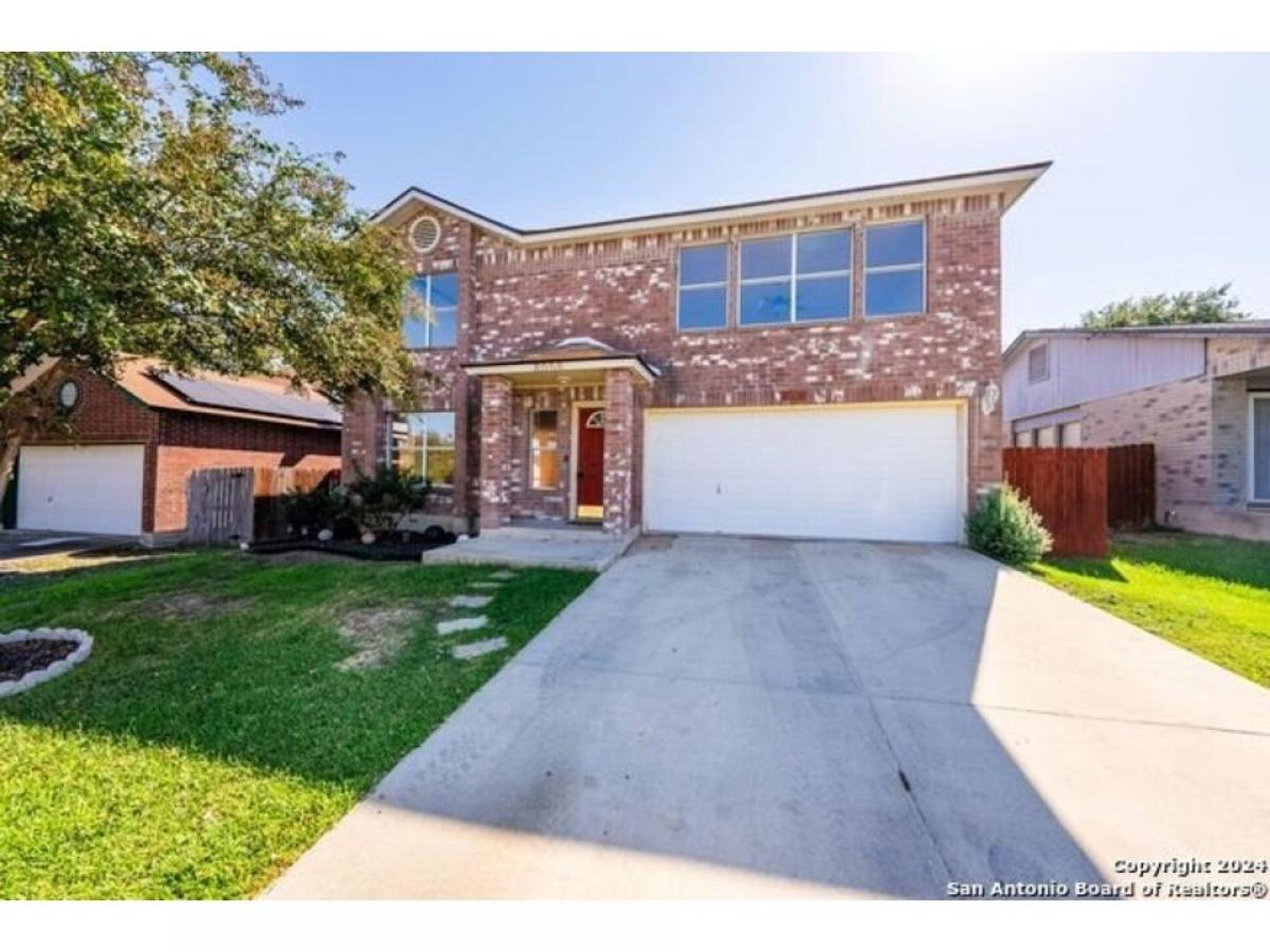 Picture of Home For Sale in Converse, Texas, United States