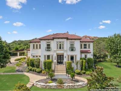 Home For Sale in Helotes, Texas