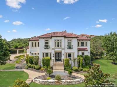 Home For Sale in Helotes, Texas